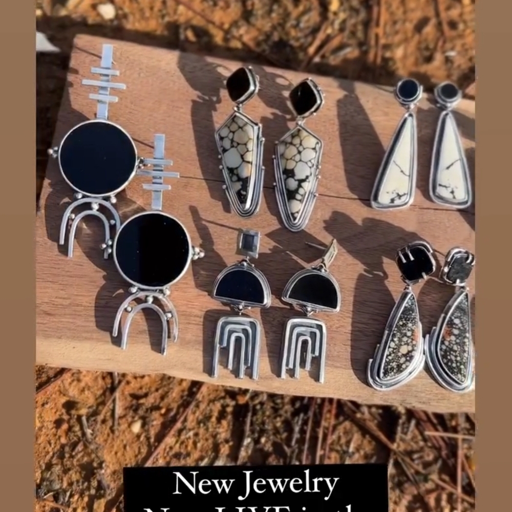 Vessel Arts Oynx And Jasper Earrings - Picture 6 of 6